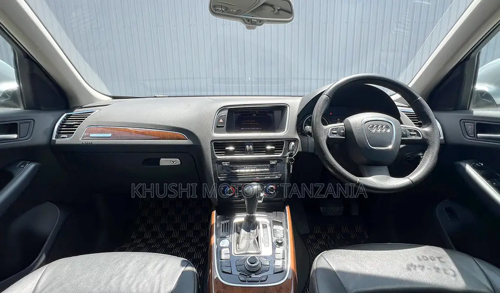 Audi Q5 2009 Silver