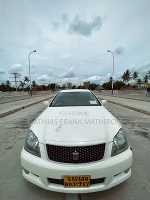 Toyota Crown 2006 White