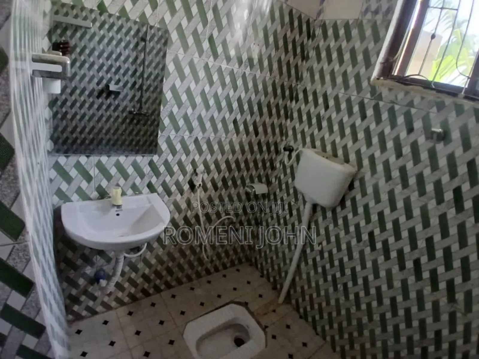 4bdrm House in Tanzania Daresalaam, Ilala for sale
