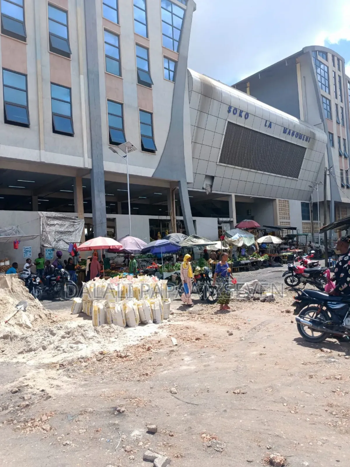 Eneo Lenye Ukubwa Wa SQMT 472 Linauzwa Lipo Magomeni