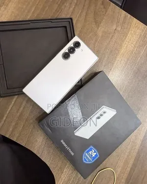 New Samsung Galaxy Z Fold6 256 GB White