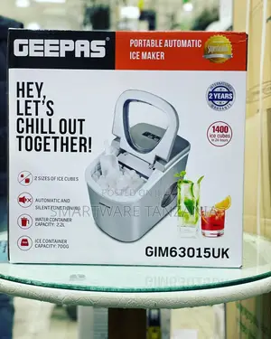 Geepas Countertop Ice Cube Maker, Produces 12kg Ice In 24 H