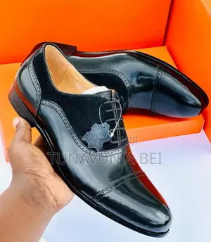 Hermes Cracks Shoes