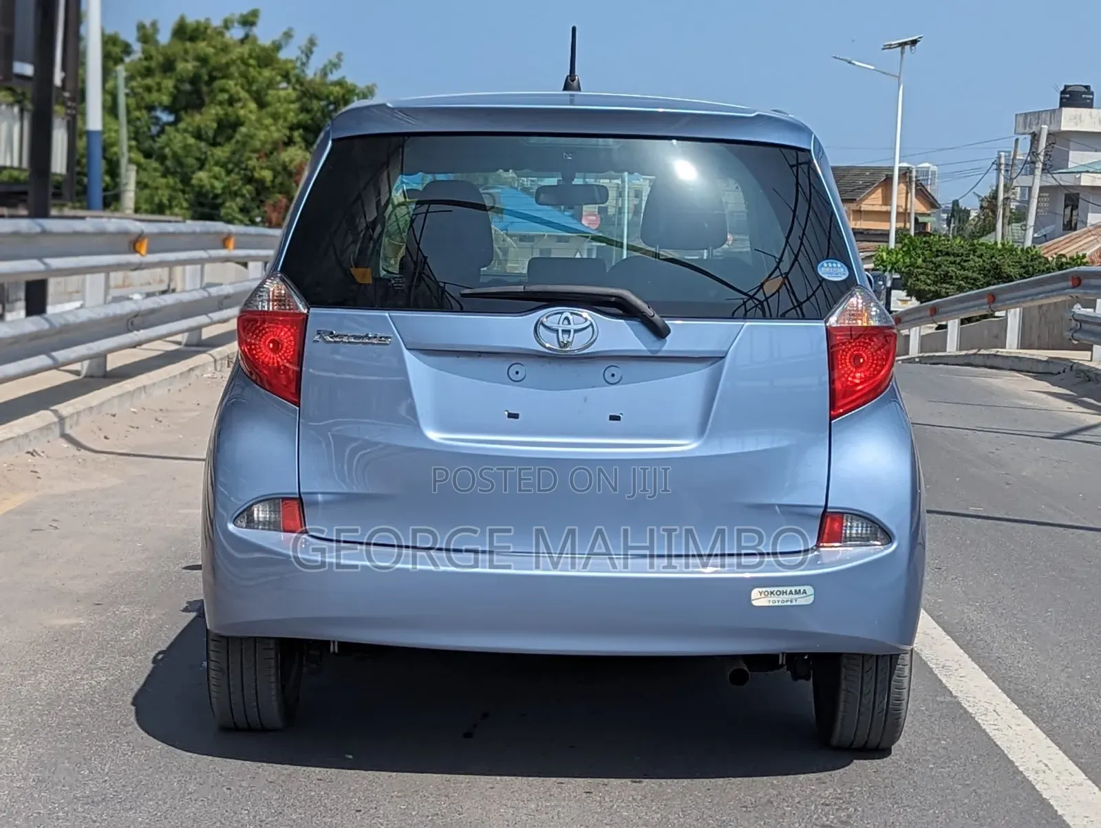 Toyota Ractis 2012 Blue