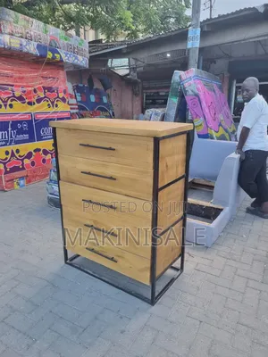 Console Table Nzuri Sana