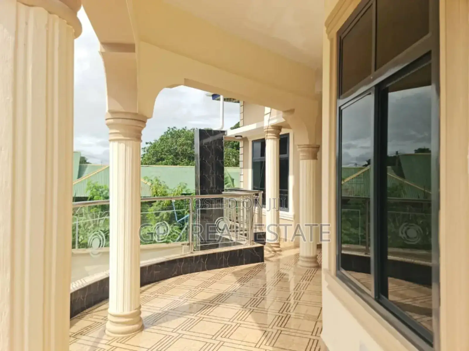 5bdrm House in Vikindu, Mkuranga for sale