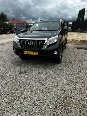 Toyota Land Cruiser Prado 2017 Black