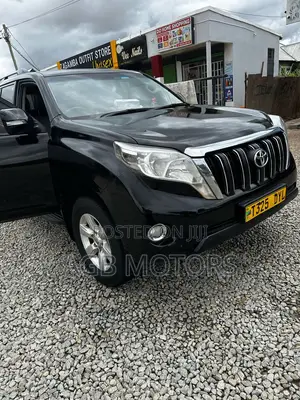 Toyota Land Cruiser Prado 2017 Black