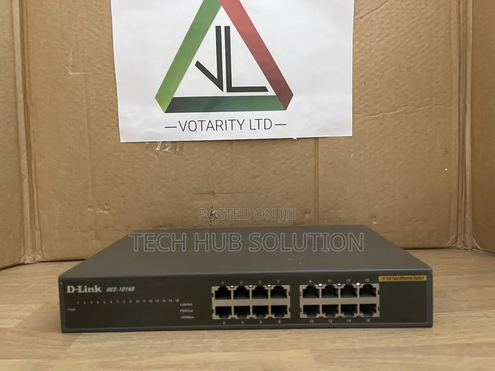 D-Link 16 Port Network Switch 10/100 Rackmount