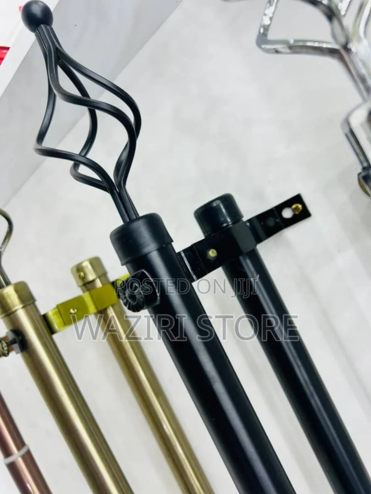 Curtains Rods (Bomba Za Pazia)