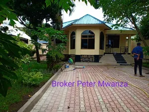 3bdrm House in Airport Road, Ilemela for rent