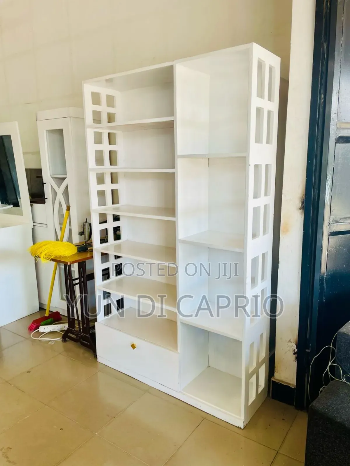 Shoerack Classic Sana Futi 4