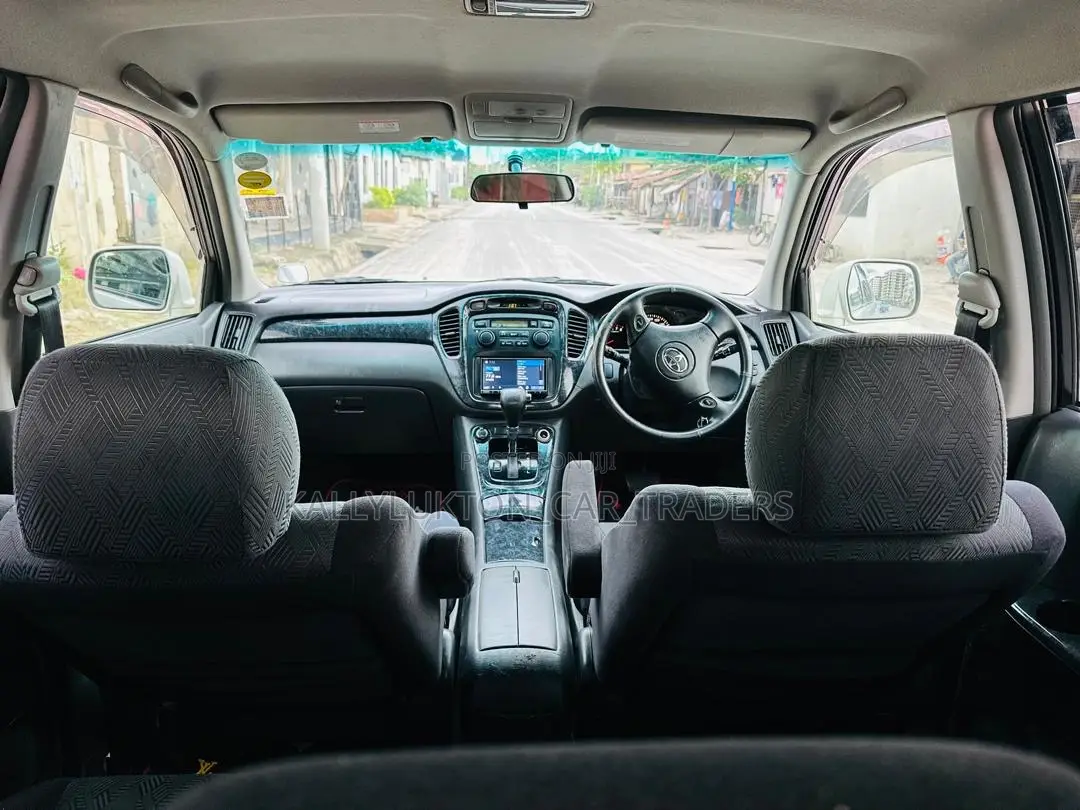 Toyota Kluger 2009 Silver