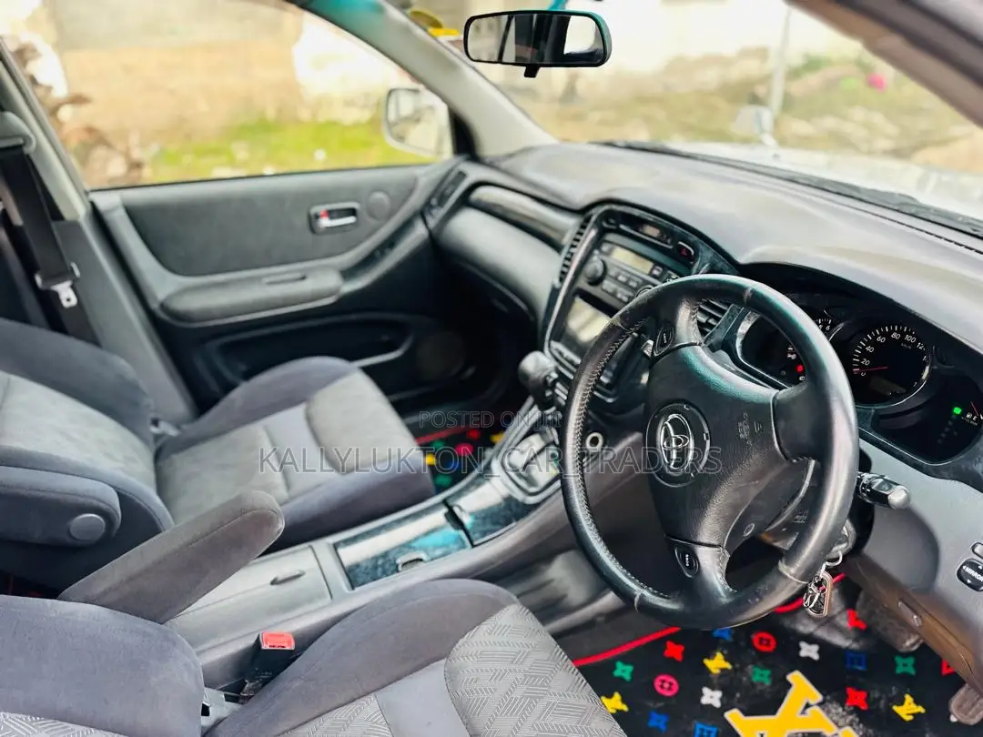 Toyota Kluger 2009 Silver