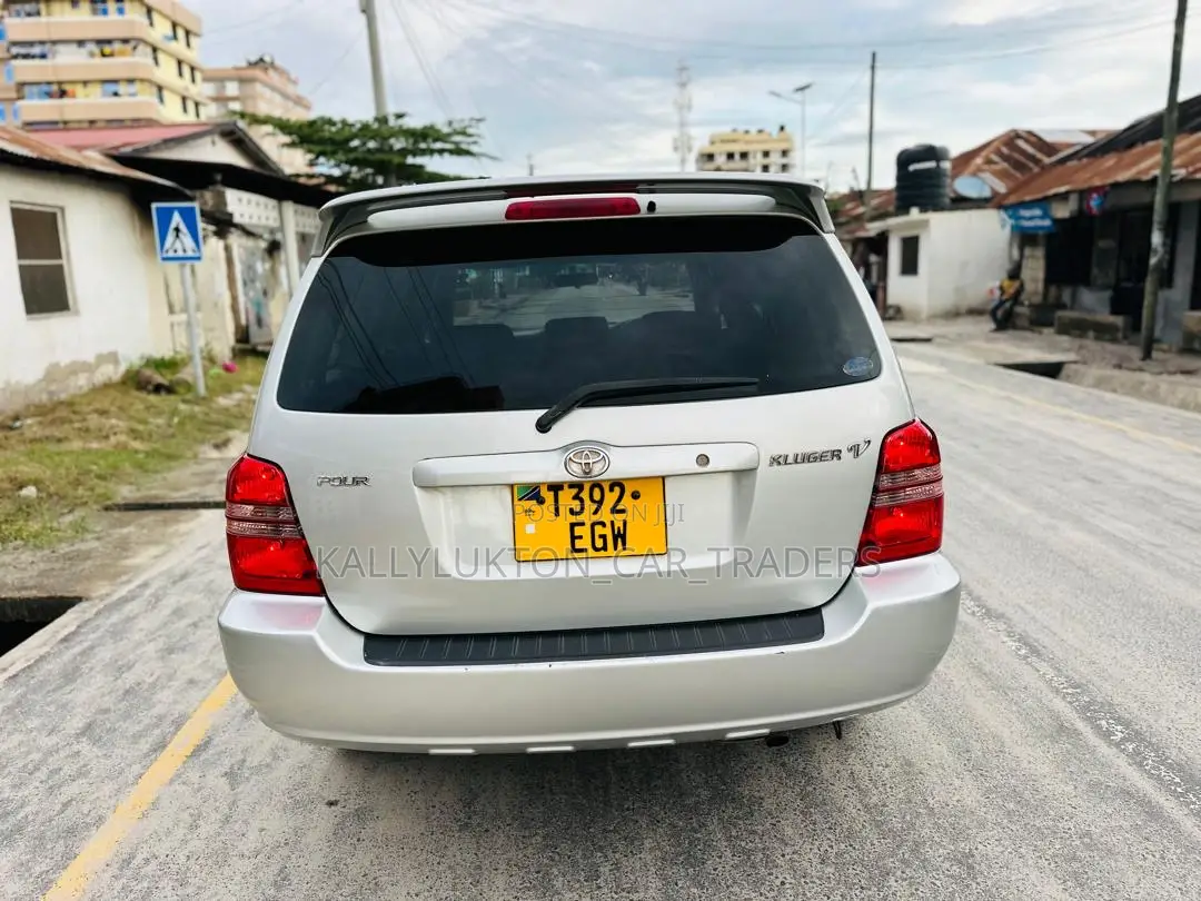 Toyota Kluger 2009 Silver