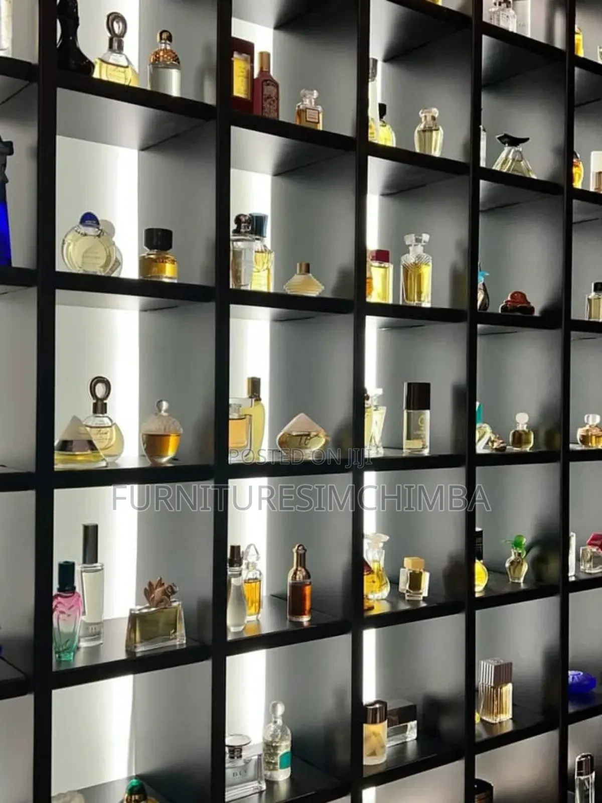 Shelf Shop Quality Saana