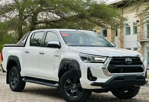 Toyota Hilux 2020 Pearl