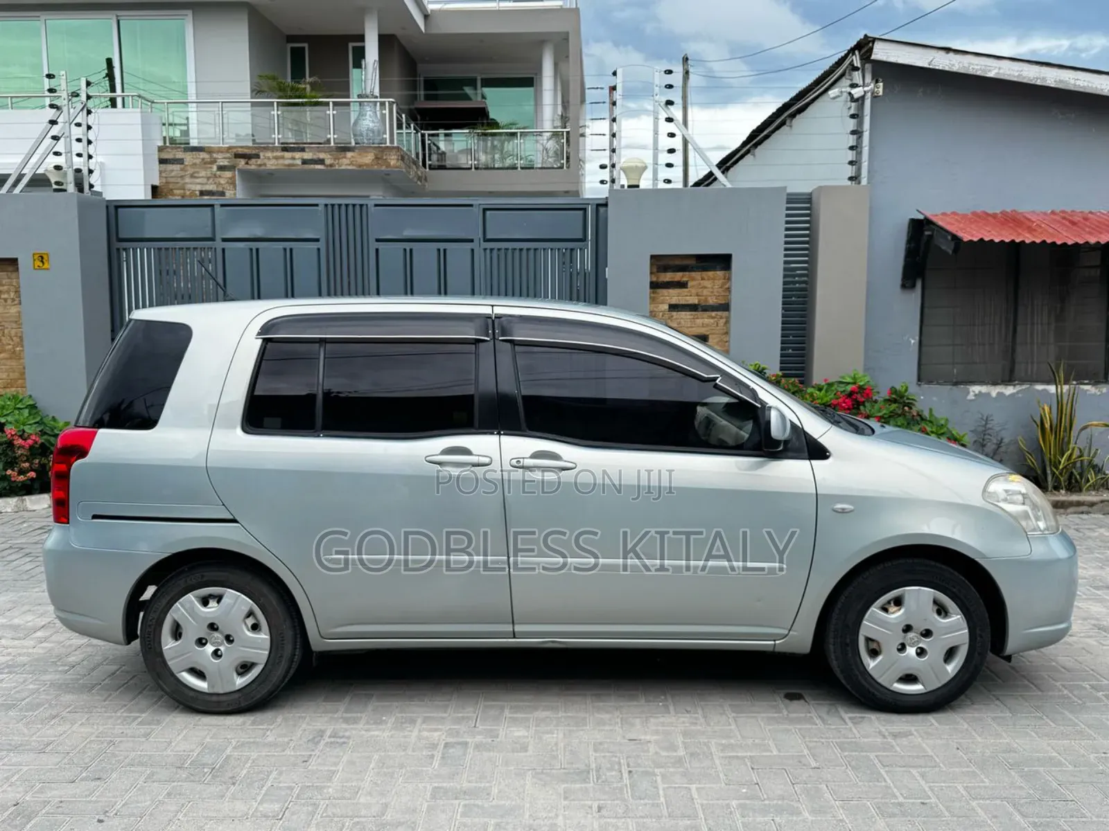Toyota Raum 1.5 AWD 2003 Gray