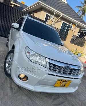 Subaru Forester 2011 White