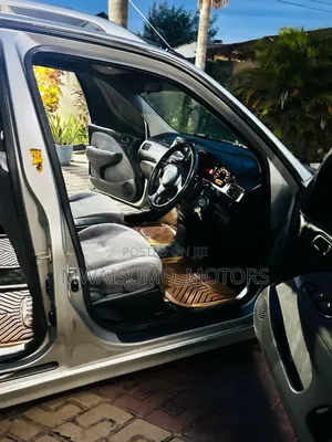 Toyota Raum 2002 Gold