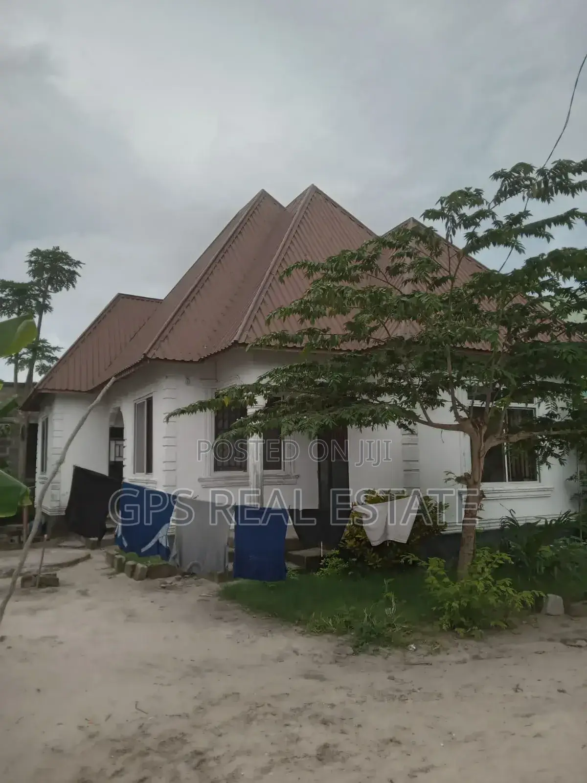 3bdrm House in Chamazi Mfenesini, Temeke for sale