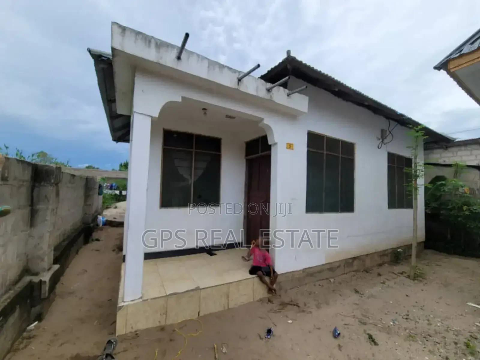 3bdrm House in Chamazi Saku Ilulu, Temeke for sale