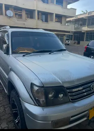 Toyota Land Cruiser Prado 2005 Silver