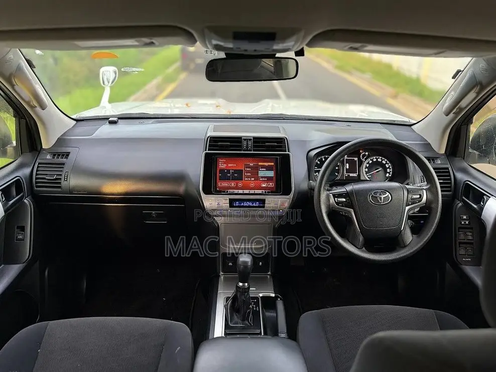 Toyota Land Cruiser Prado 2.7 2018 White