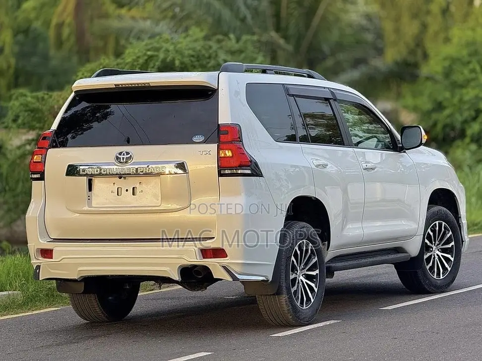 Toyota Land Cruiser Prado 2.7 2018 White