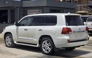 Toyota Land Cruiser 4.6 V8 ZX 2011 White