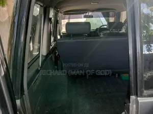Toyota Land Cruiser 1999 Gray