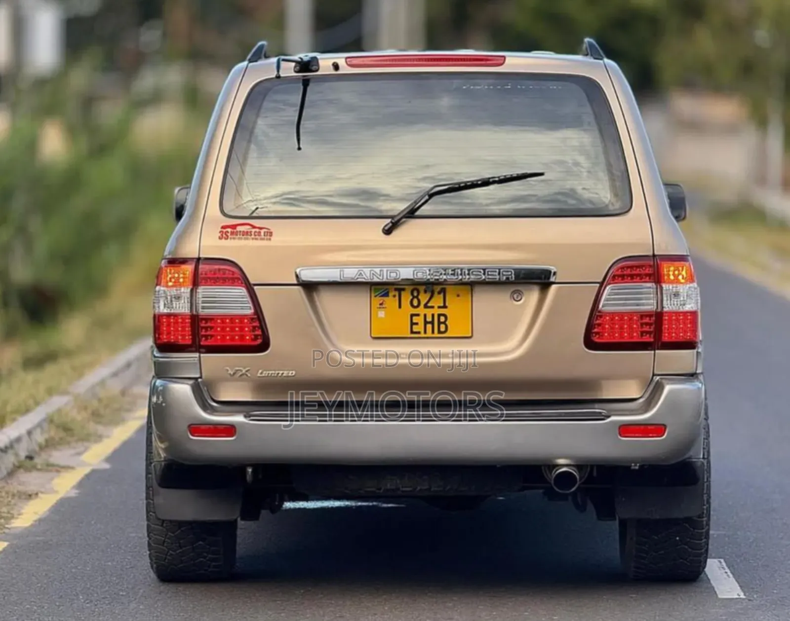 Toyota Land Cruiser 2001 Gold