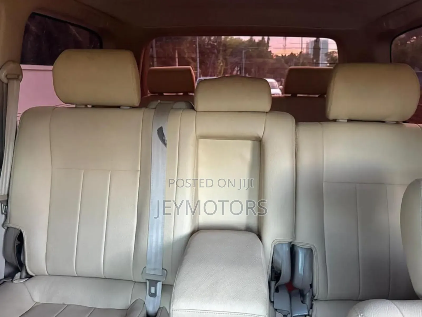 Toyota Land Cruiser 2001 Gold