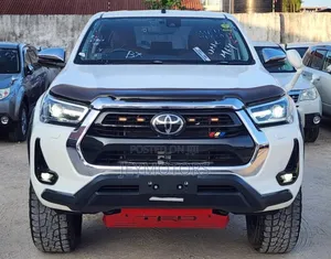 Toyota Hilux 2020 White
