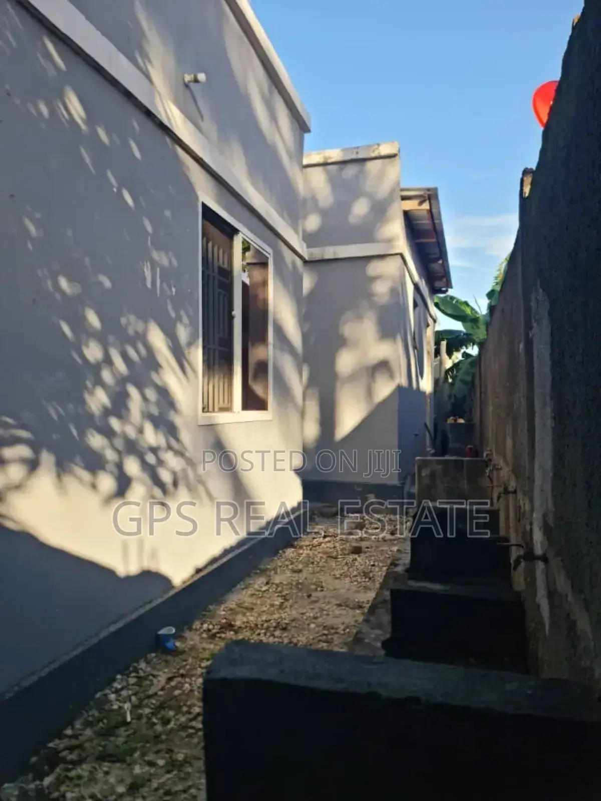 15bdrm Apartment in Ferry Kigamboni for sale