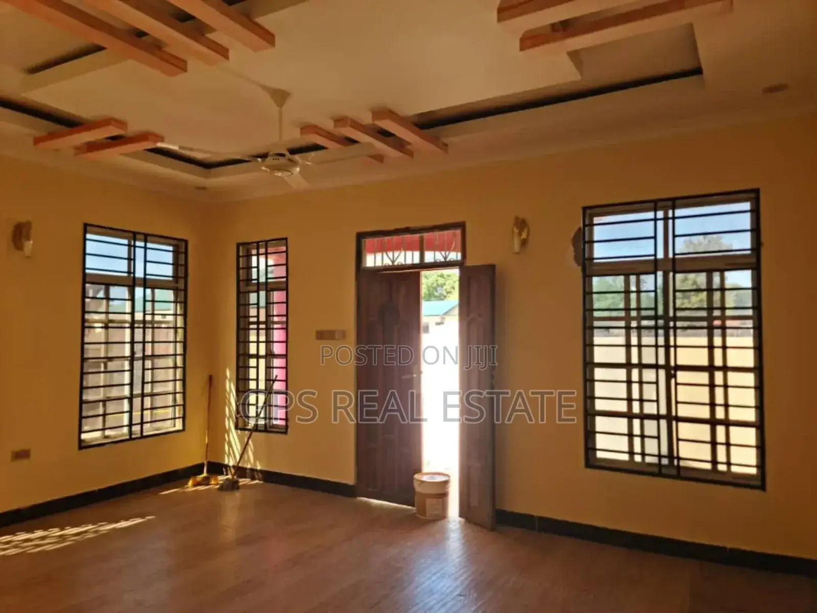 5bdrm House in Kigamboni Chekechea for sale