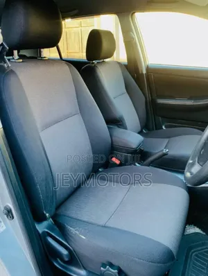 Toyota Corolla RunX 2006 Silver