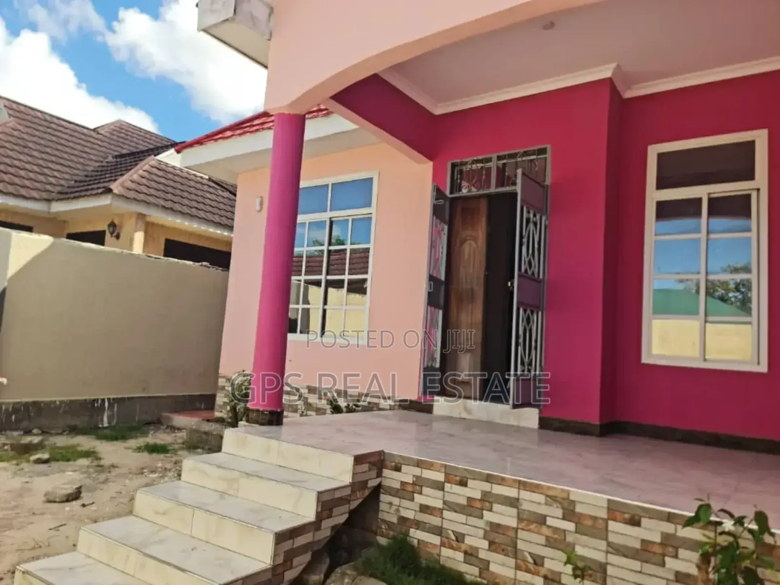 5bdrm House in Kigamboni Chekechea for sale