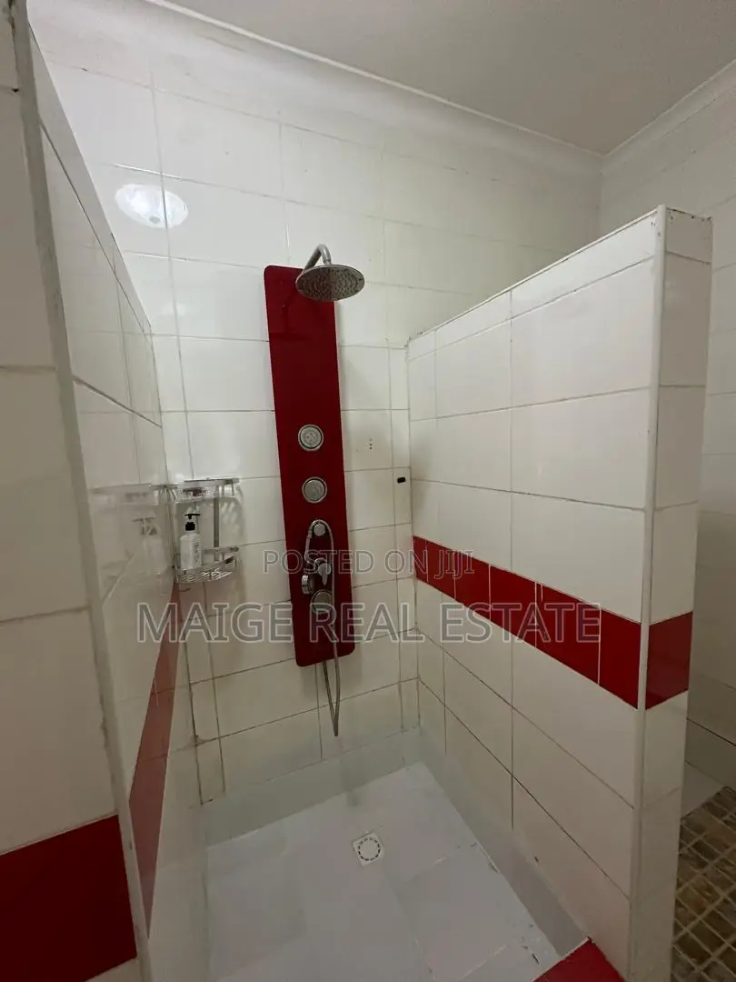 Furnished 3bdrm Duplex in Oyster Bay for rent