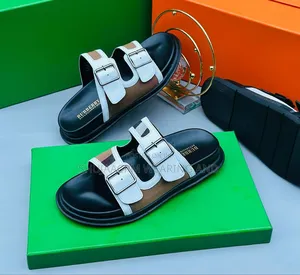 Sendo Mpya (Arrival Sandals)