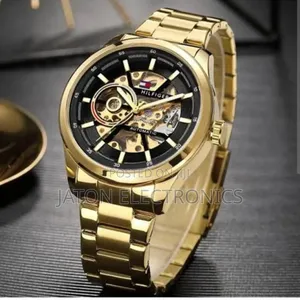 Model Tomy Hilfiger Automatic Heavy Weight