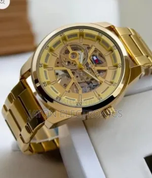 Model Tomy Hilfiger Automatic Heavy Weight