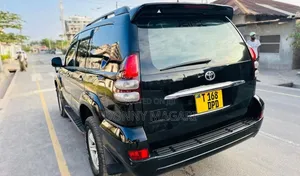Toyota Land Cruiser 2005 Black