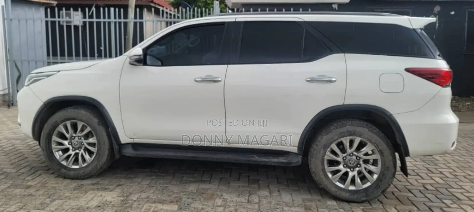 Toyota Fortuner 2021 White