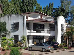4bdrm House in Ada Estate for rent