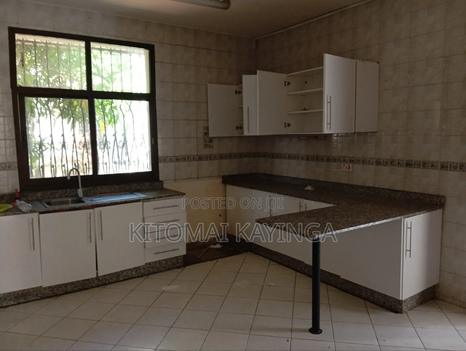 4bdrm House in Ada Estate for rent