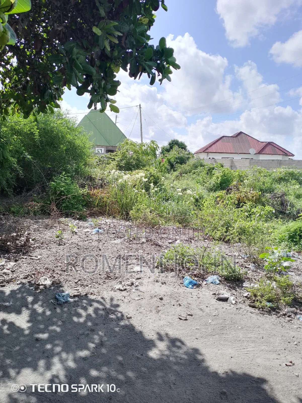 Kiwanja Sqmita 500 Kinauzwa Milioni 12.5 Ukonga Bombambili.