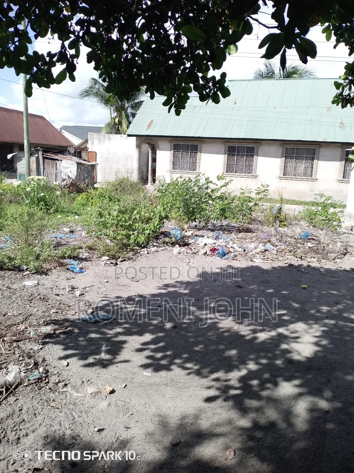 Kiwanja Sqmita 500 Kinauzwa Milioni 12.5 Ukonga Bombambili.