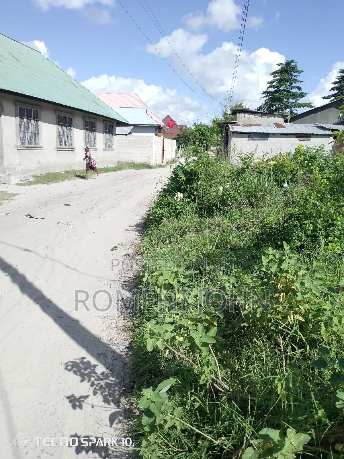 Kiwanja Sqmita 500 Kinauzwa Milioni 12.5 Ukonga Bombambili.