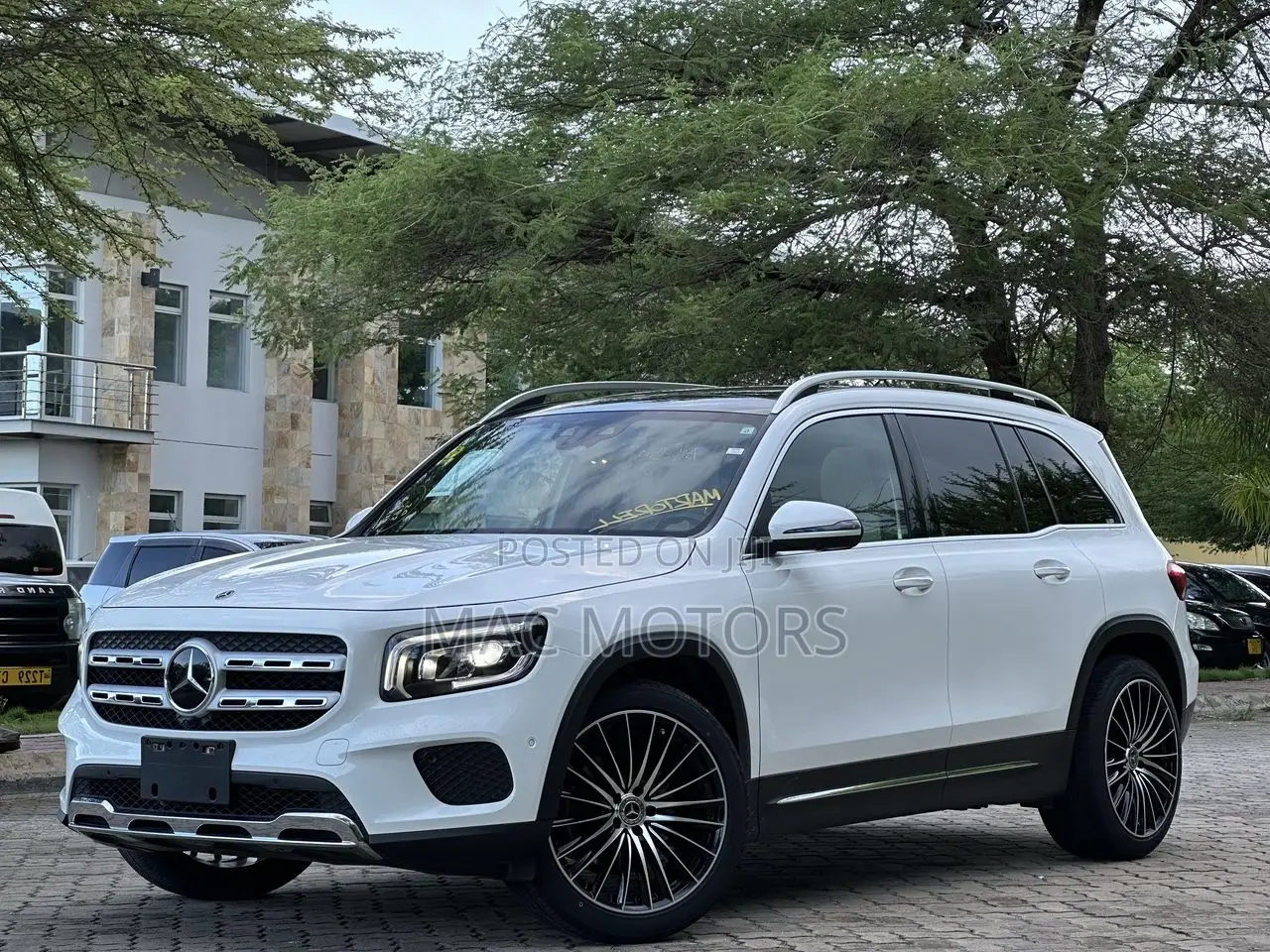 Mercedes-Benz GLB-Class GLB 200 d 2020 White